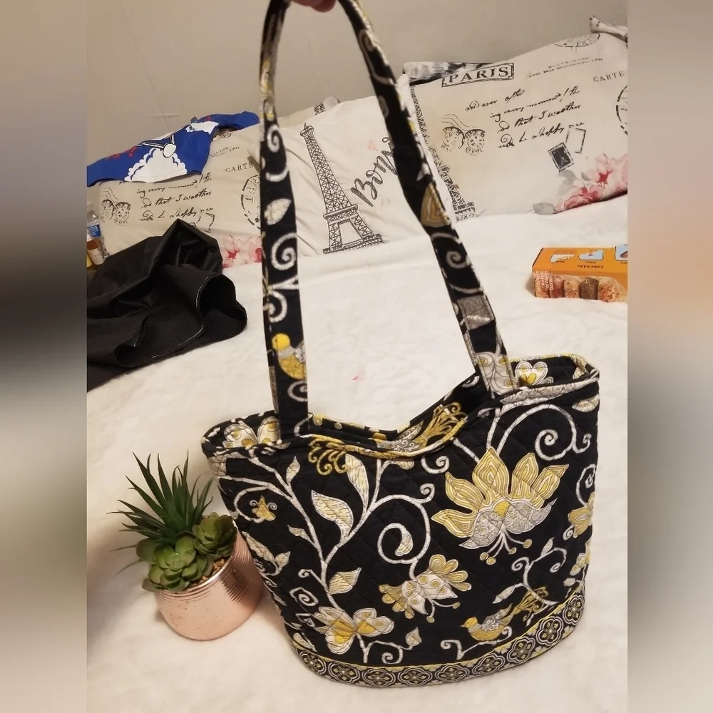 Elegant Black and Yellow Embroidered Women's Bag Set